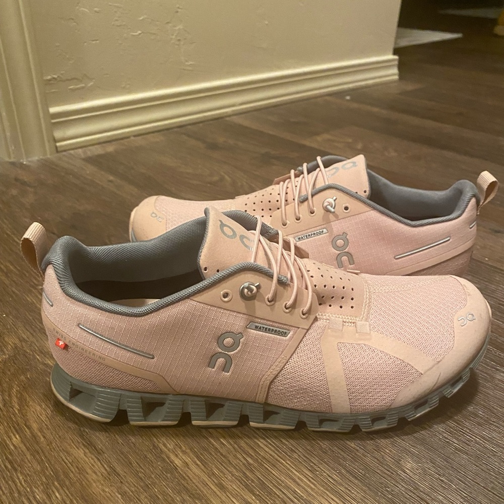 Gently Used Waterproof On Cloud